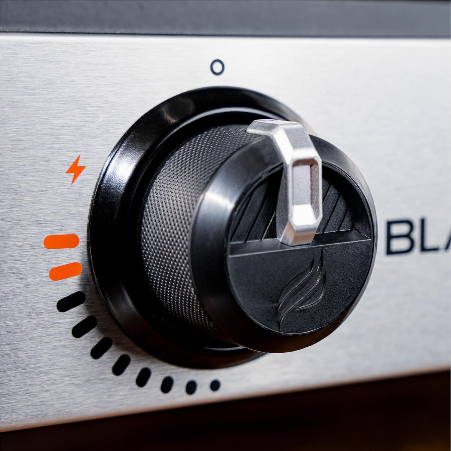 Blackstone 1666 22" Tabletop Griddle with Stainless Steel Faceplate, Powder Coated Steel, Black